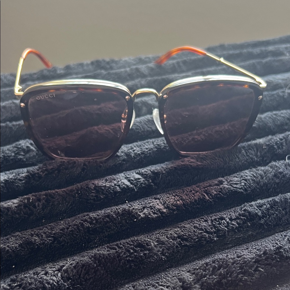 Gucci Gold and Brown Sunglasses